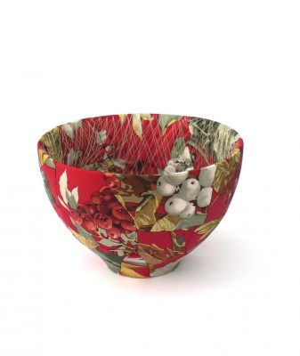 ZoeHillyard-Ceramic-Patchwork-Berry-Bowl-2016-silk-ceramic-thread-10cmX16cm-991x1024